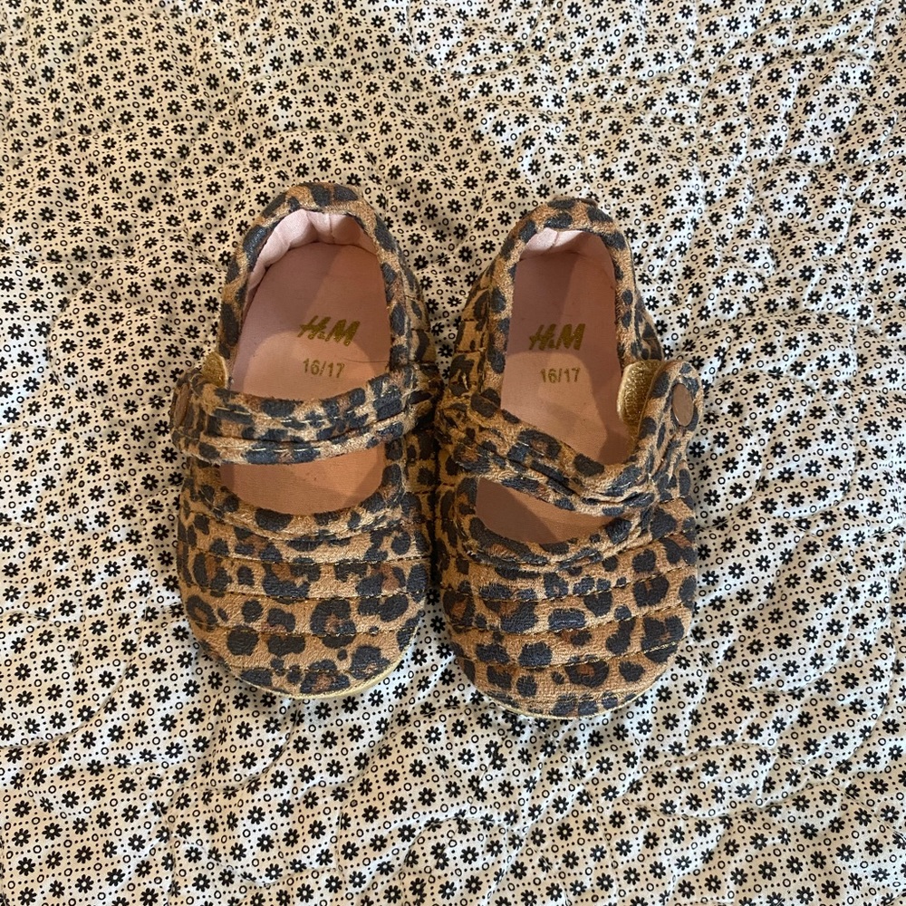 H&M Baby Leopard Mary Janes